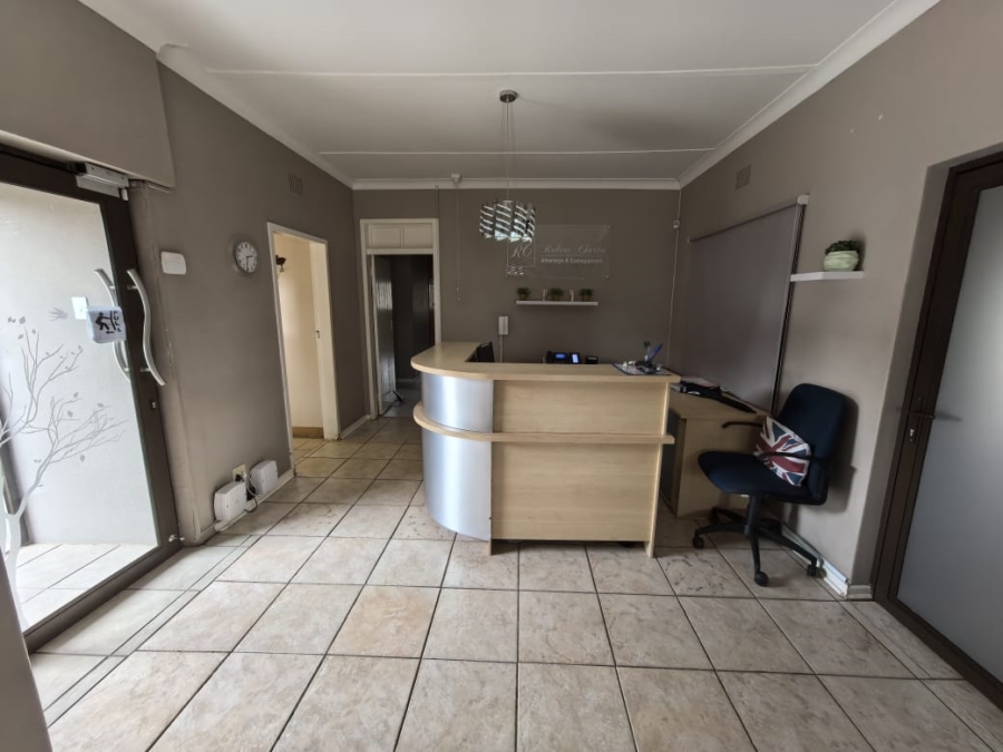 5 Bedroom Property for Sale in Labram Northern Cape